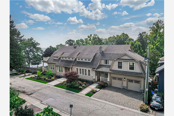 26 Trafalgar Rd, Oakville