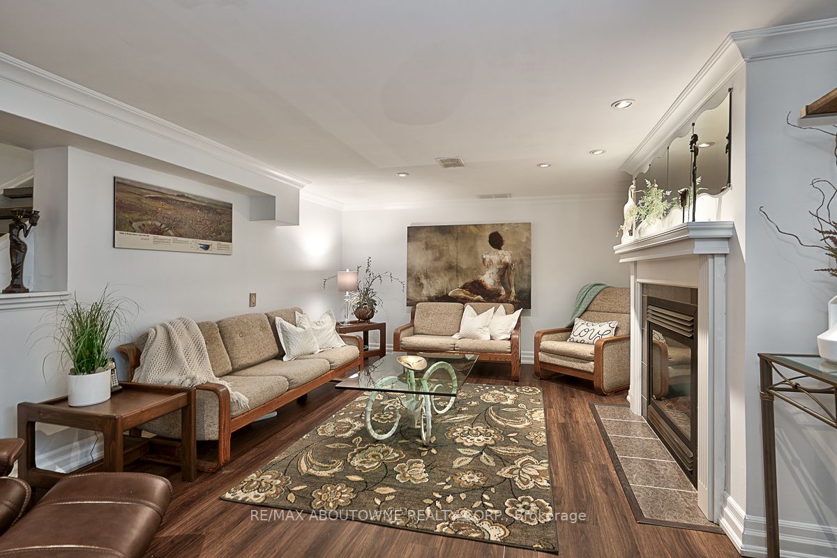 234 River Side Dr