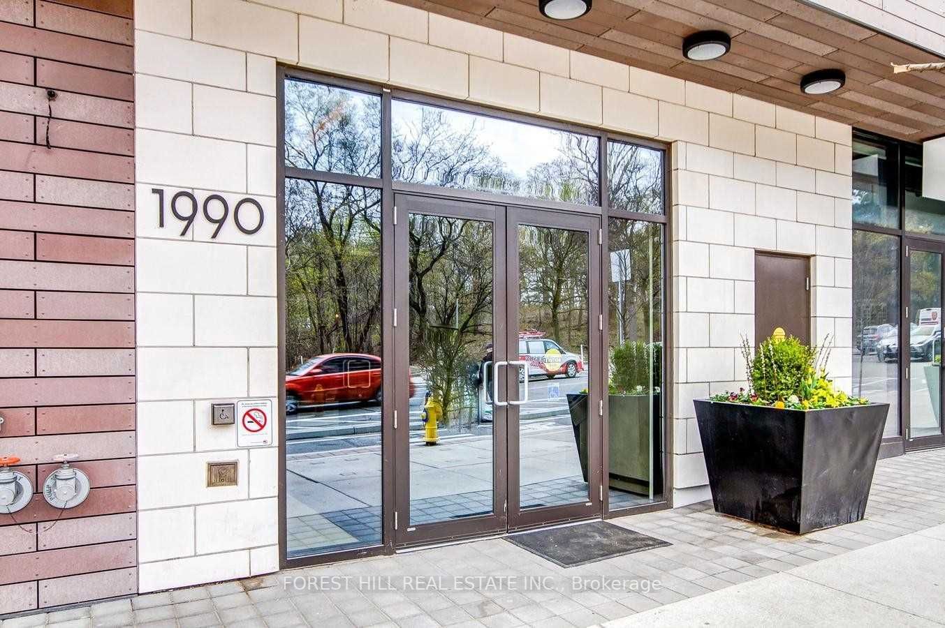 1990 Bloor St W, #316