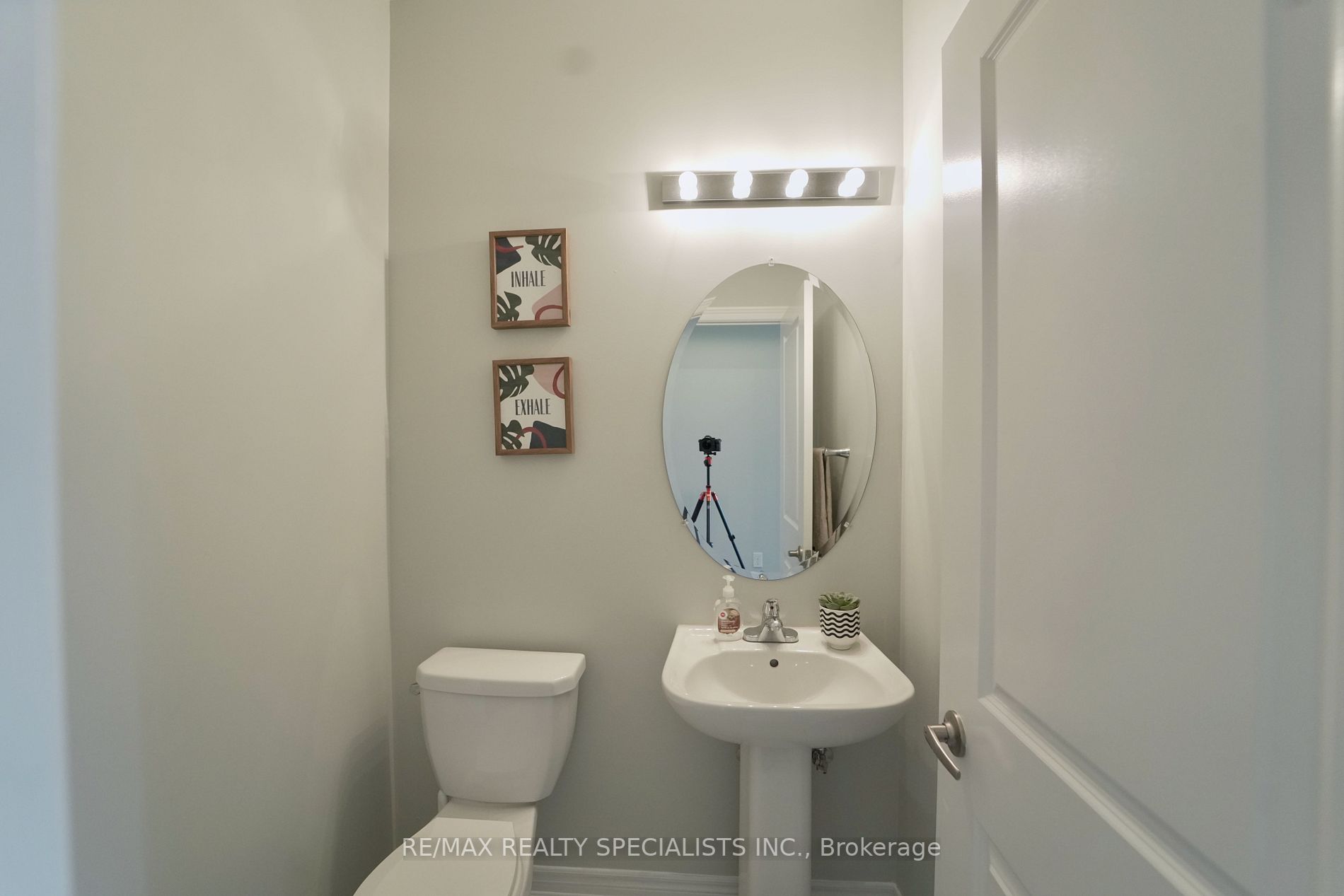 39 Maple Trail Road