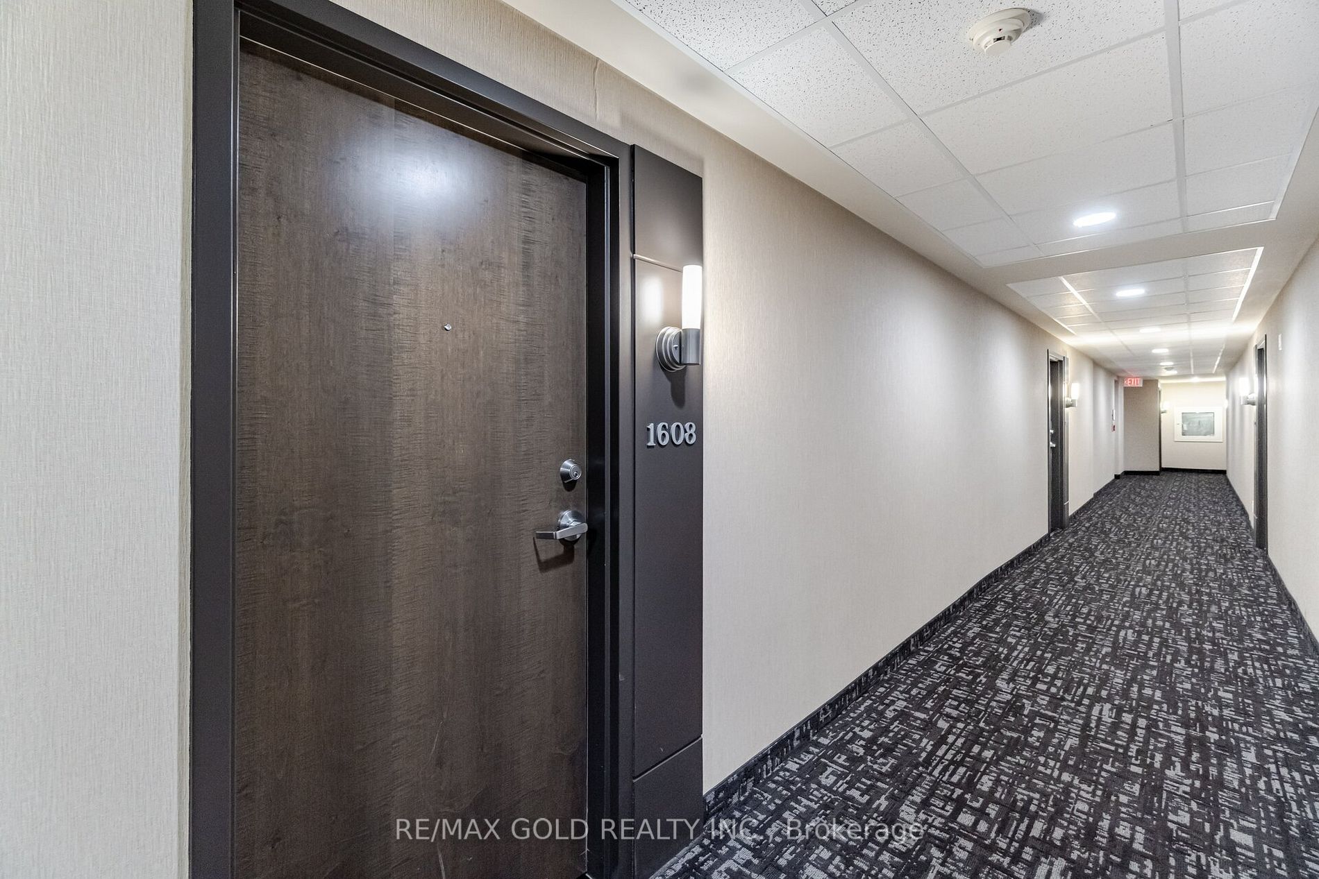 9 George St, #1608
