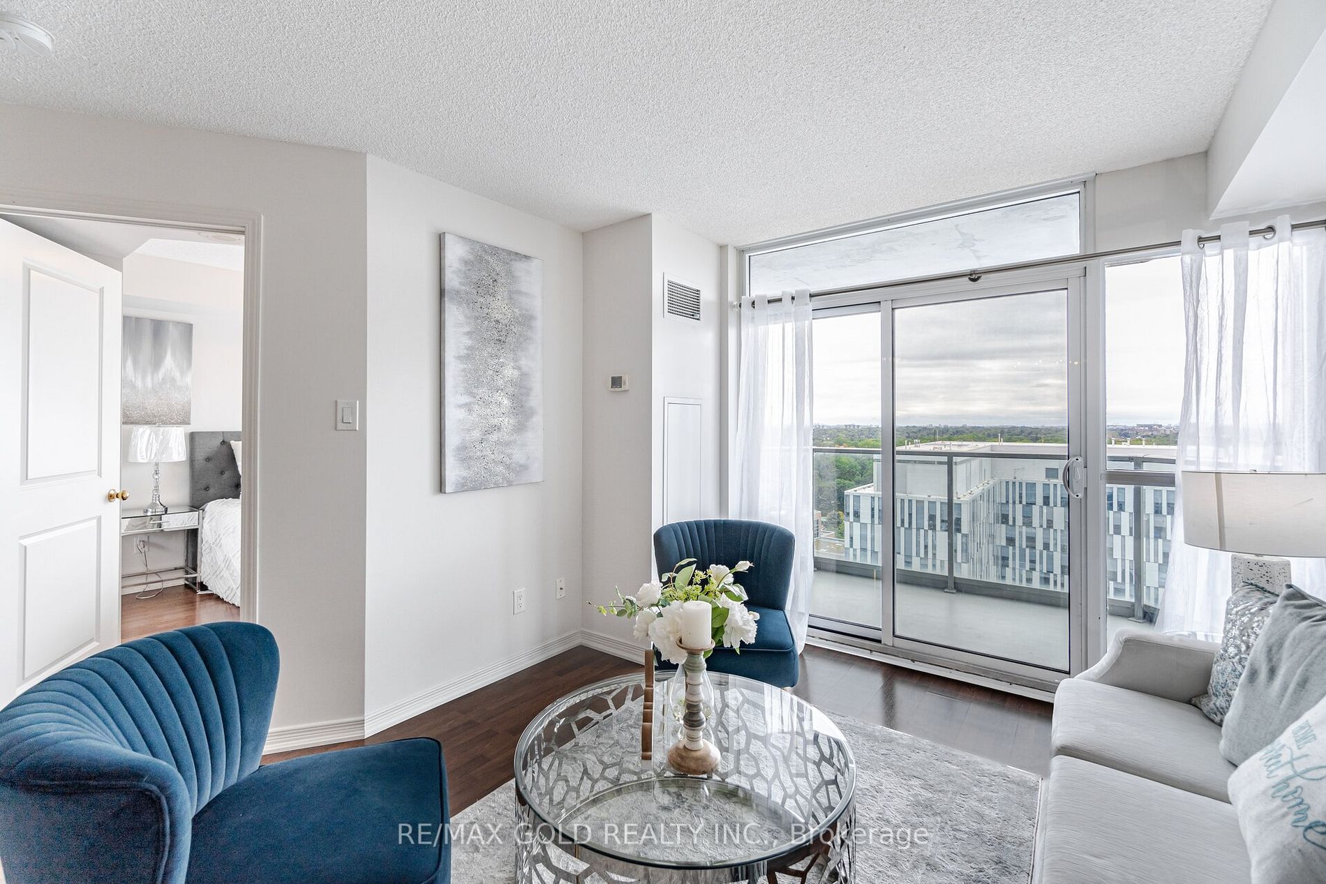 9 George St, #1608