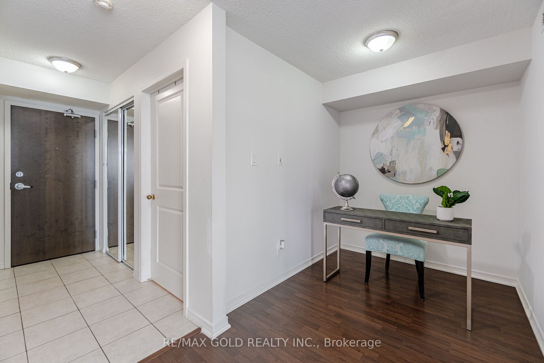 9 George St, #1608