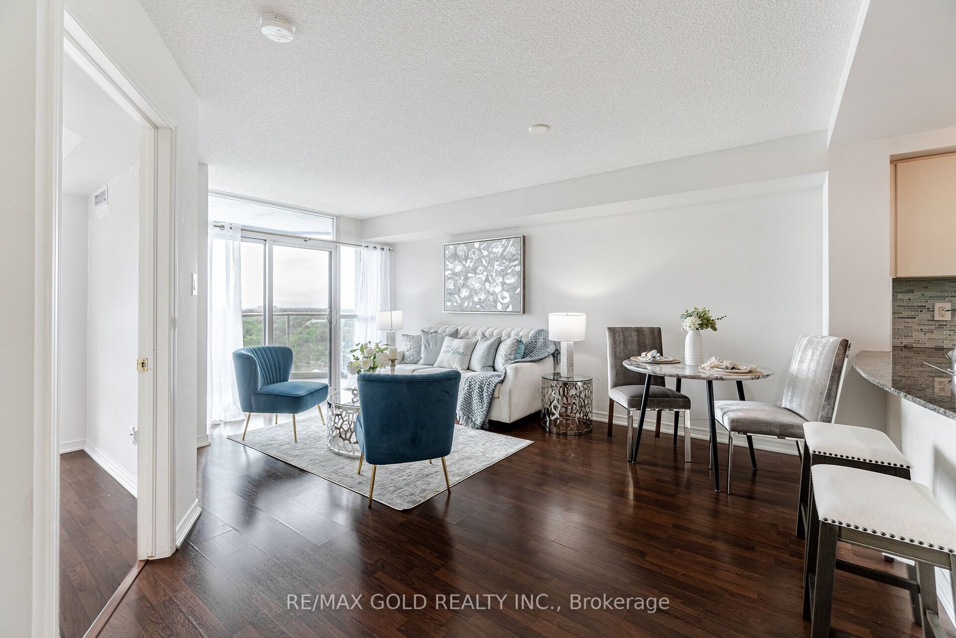 9 George St, #1608