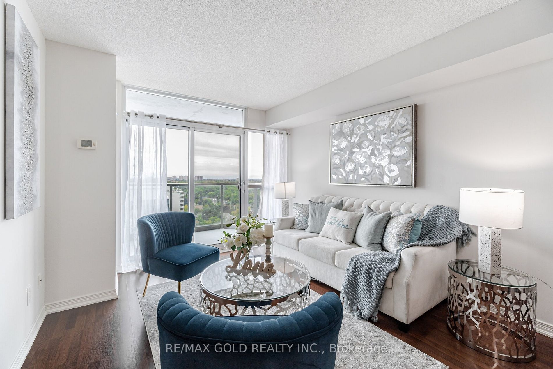 9 George St, #1608