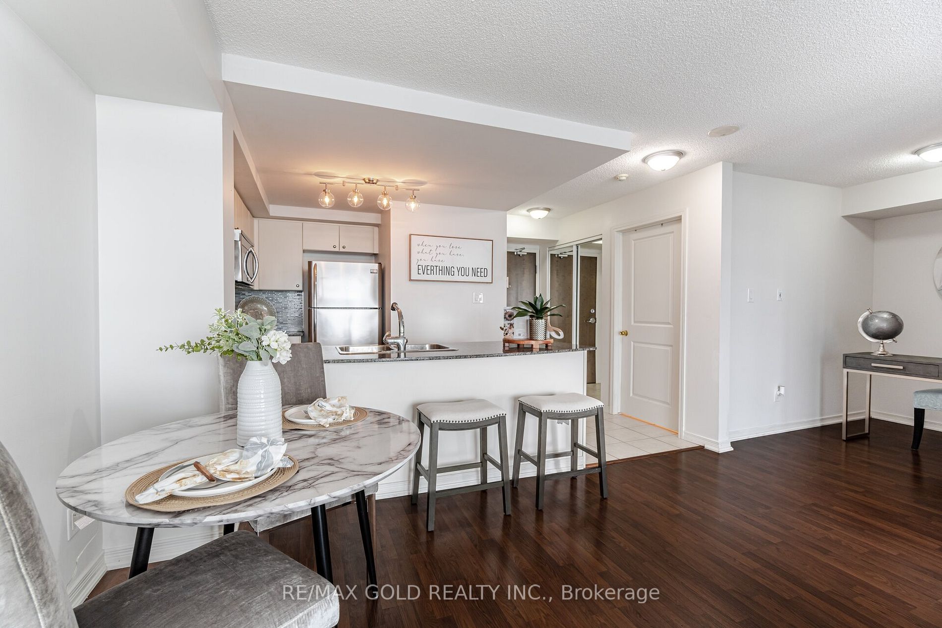 9 George St, #1608