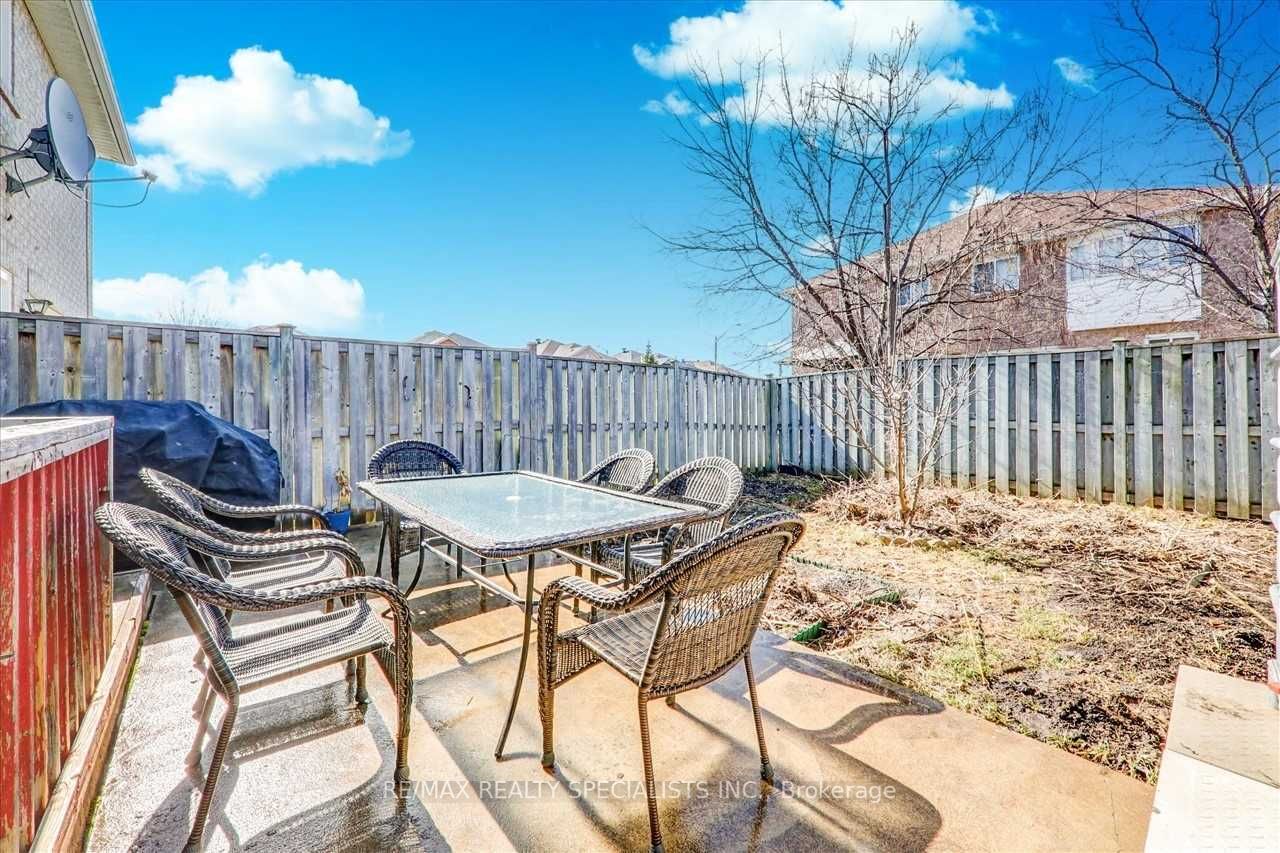 1062 Foxglove Pl, #Upper M