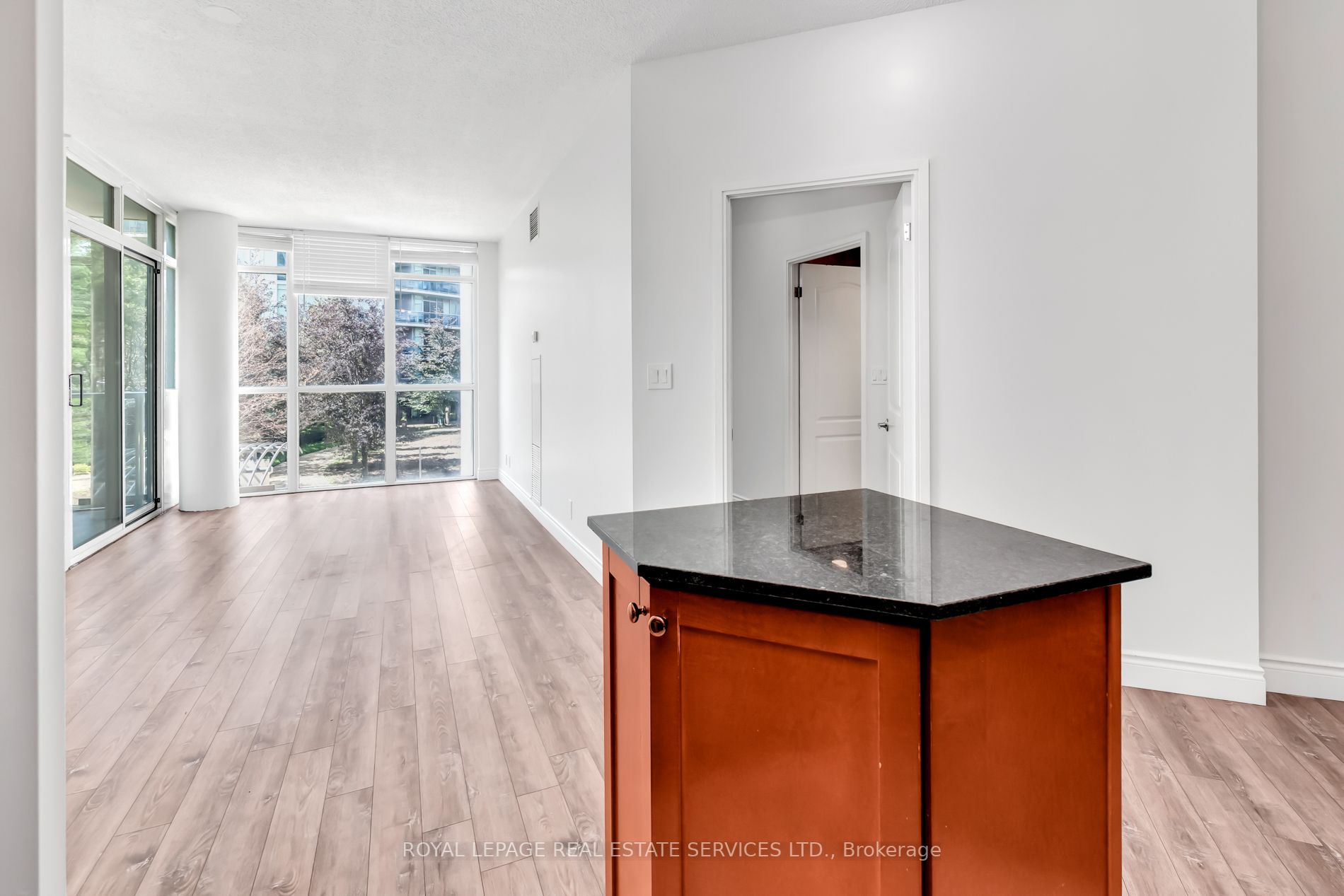 90 Absolute Ave, #406