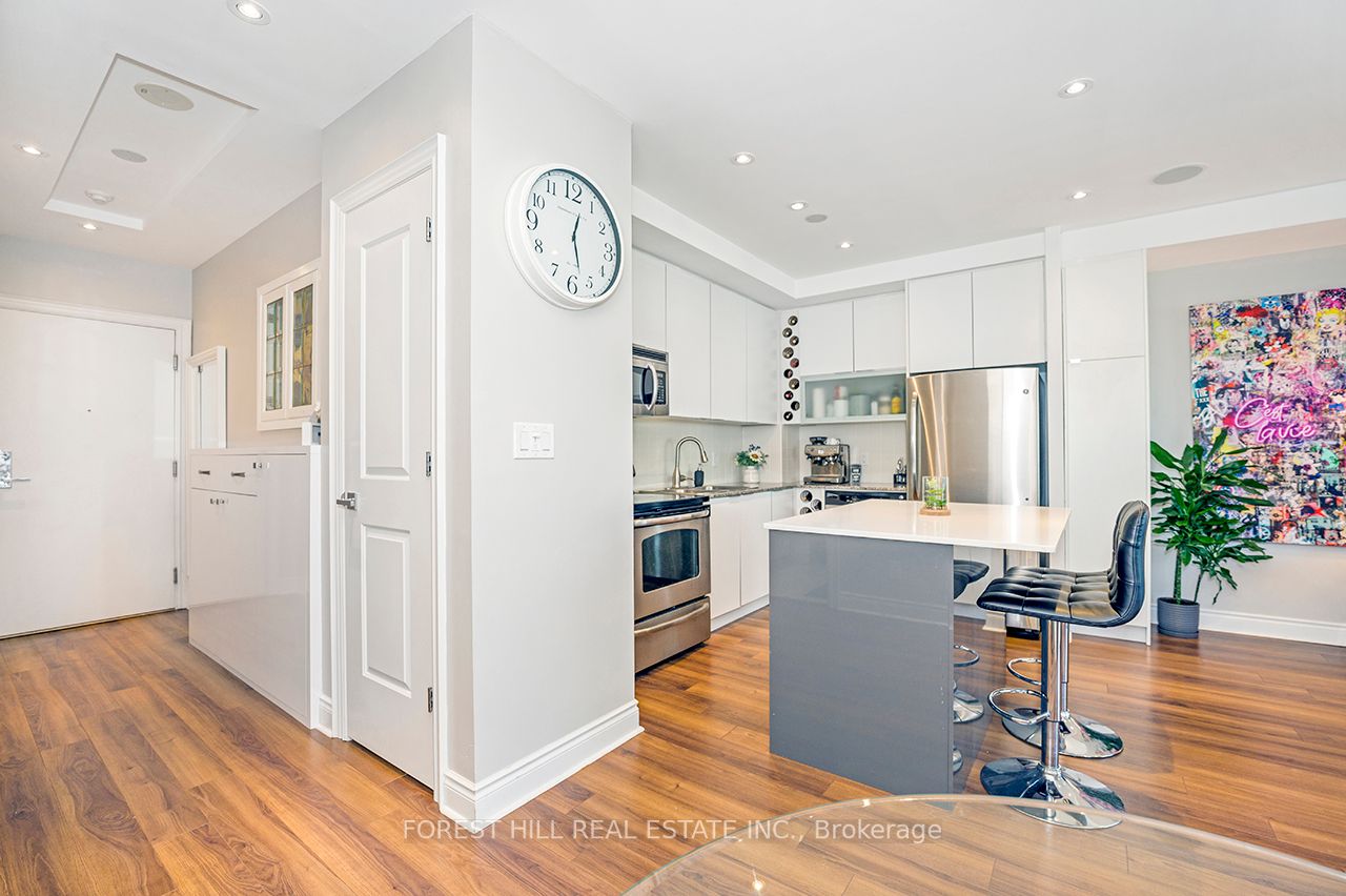 16 Brookers Lane, #2106