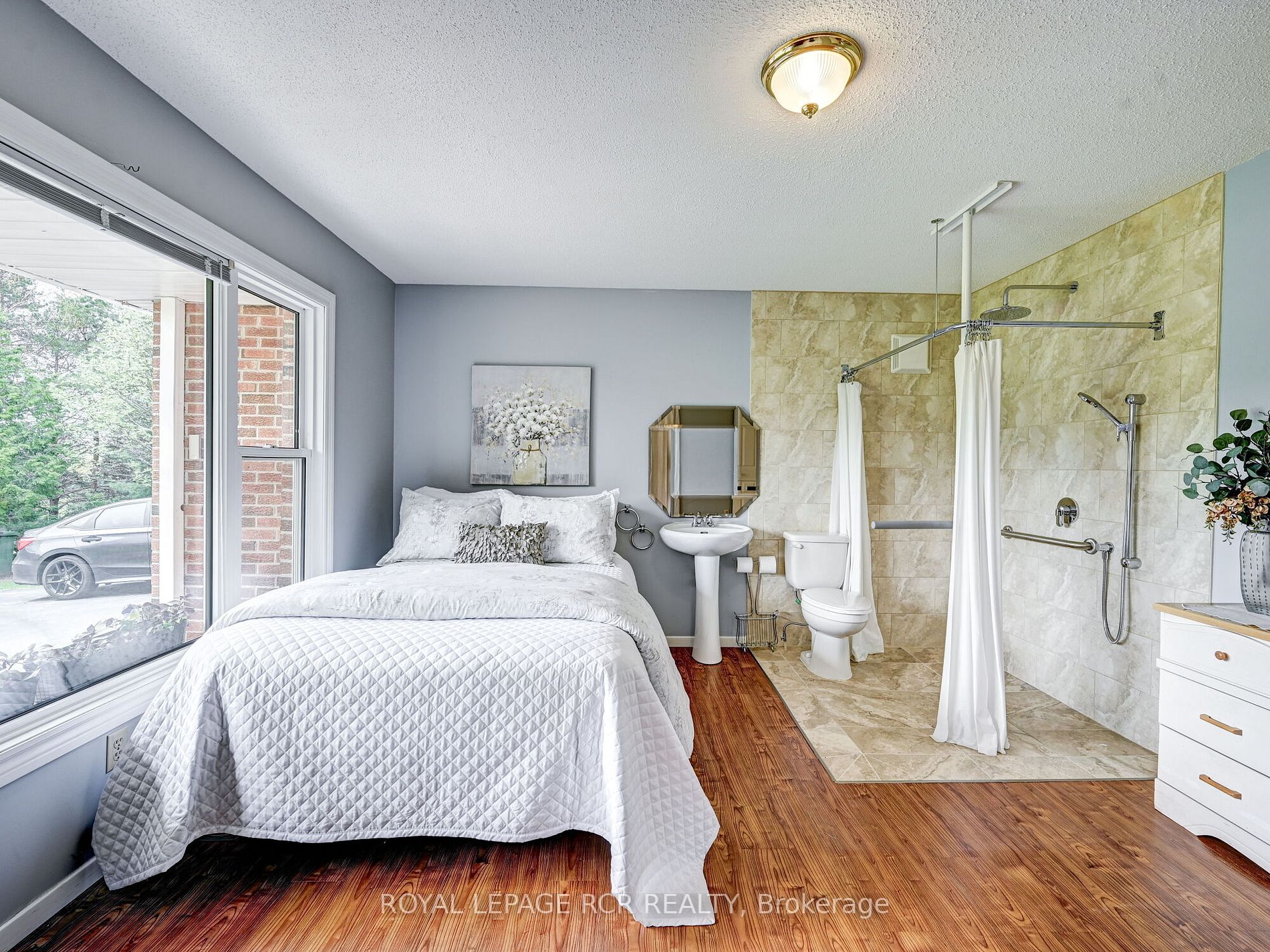 55 George Cres