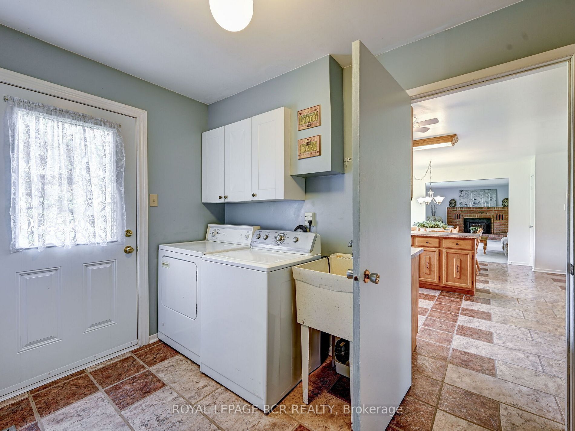 55 George Cres