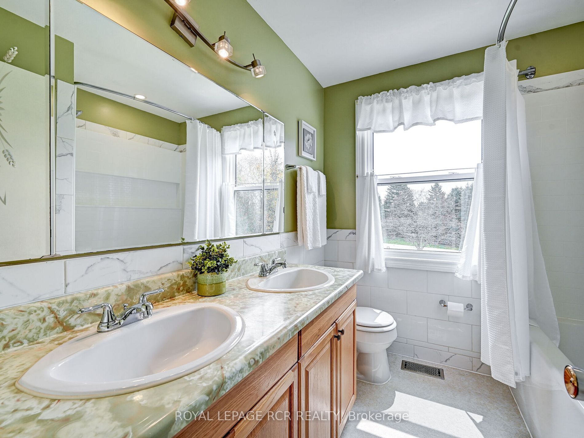 55 George Cres