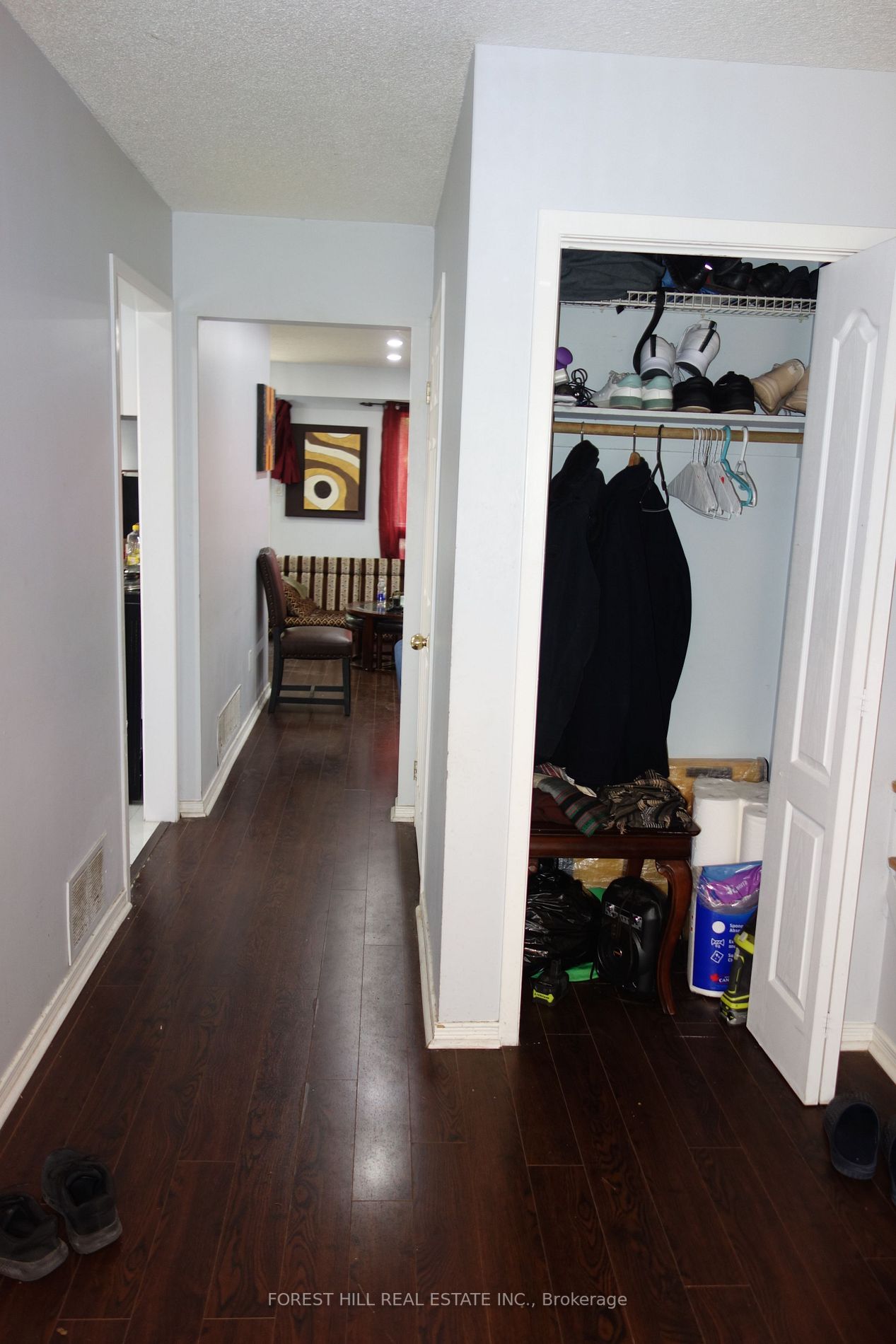 6419 Chaumont Cres