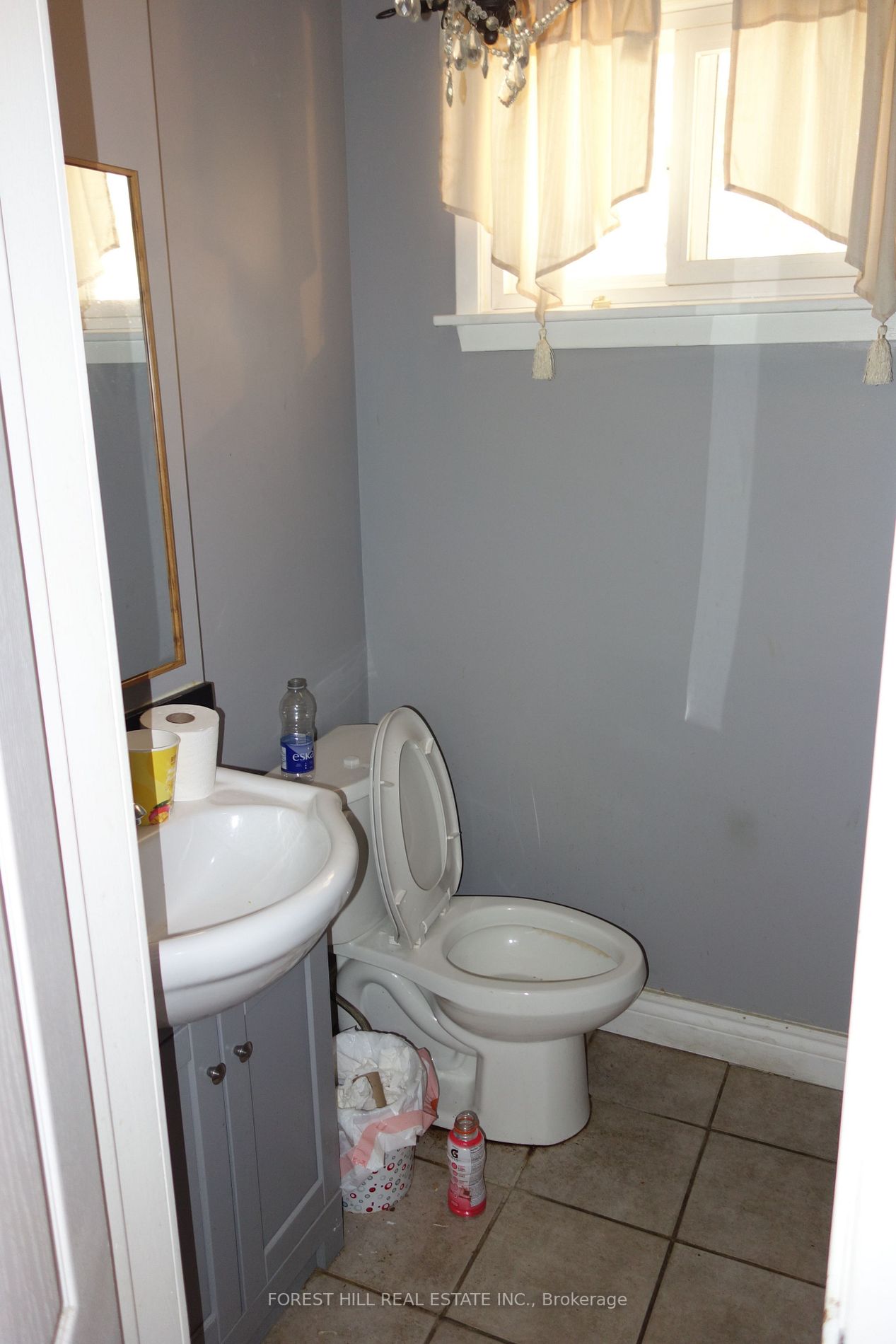 6419 Chaumont Cres