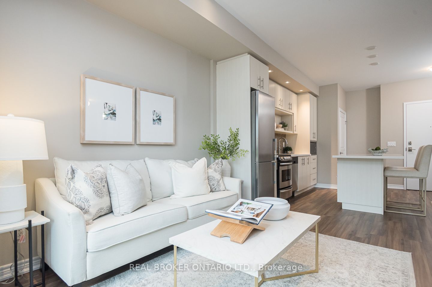 457 Plains Rd E, #208