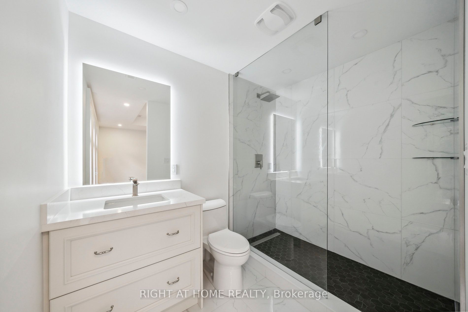 2409 Lakeshore Road