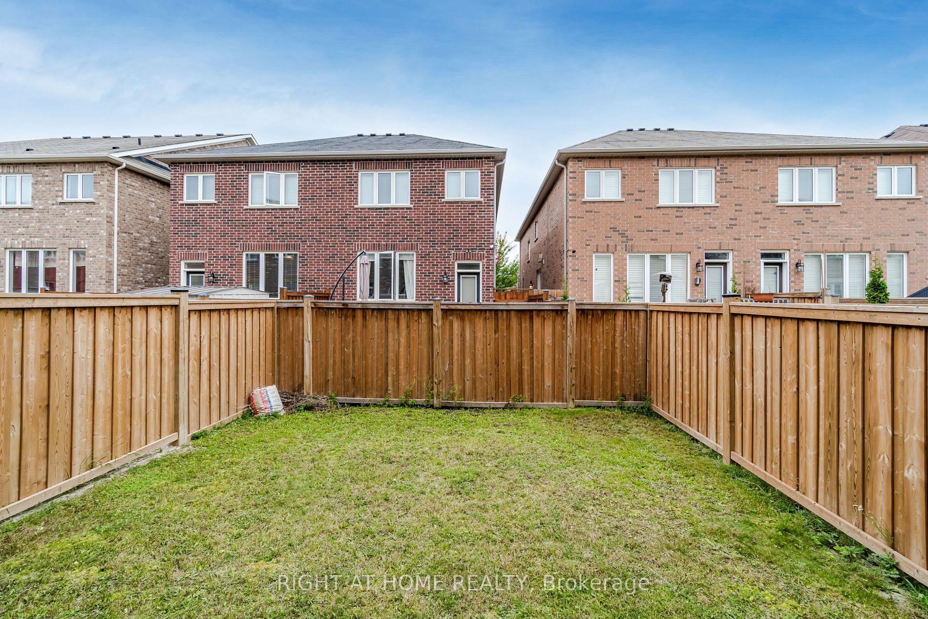 71 Baffin Cres