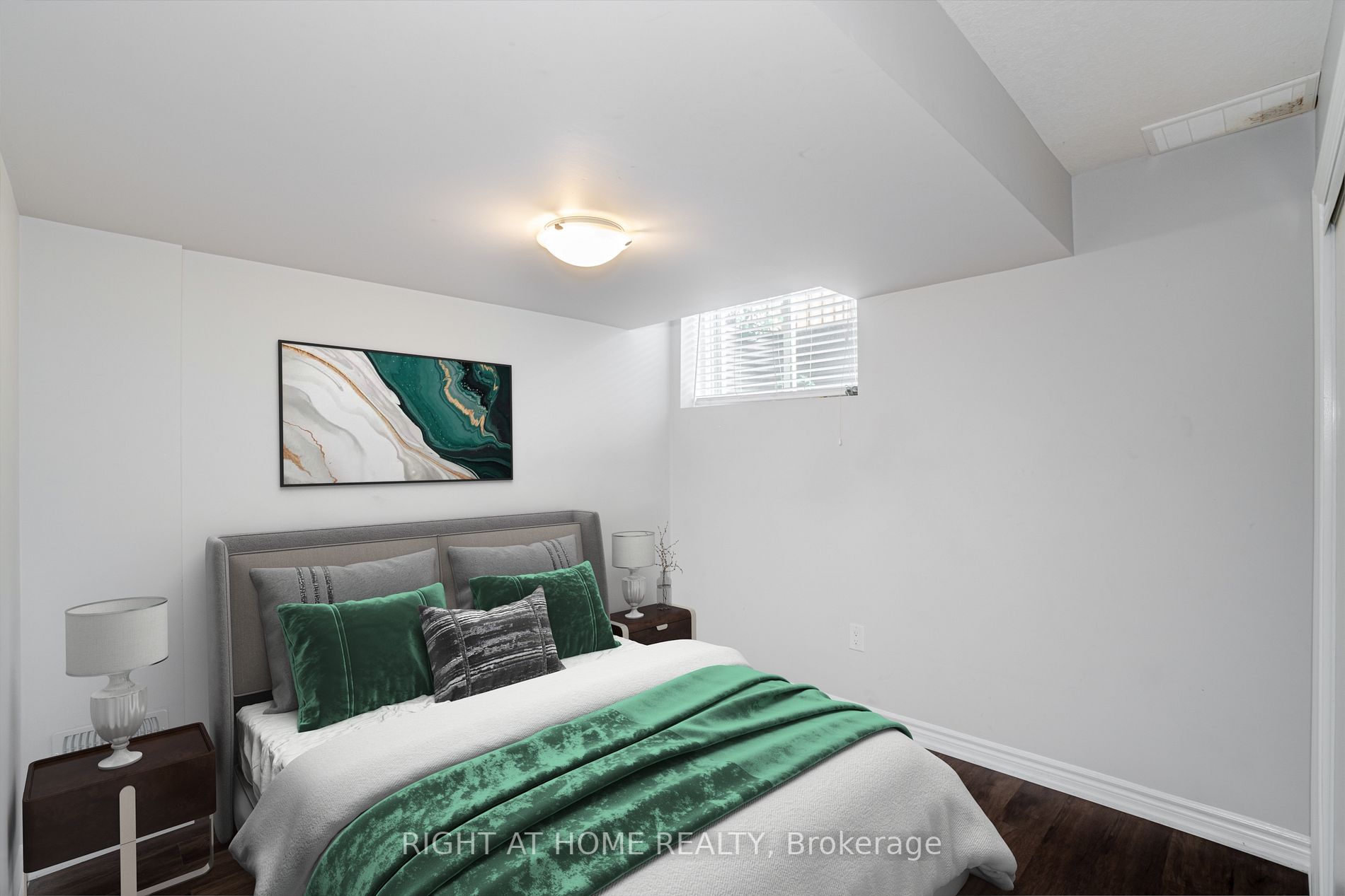71 Baffin Cres