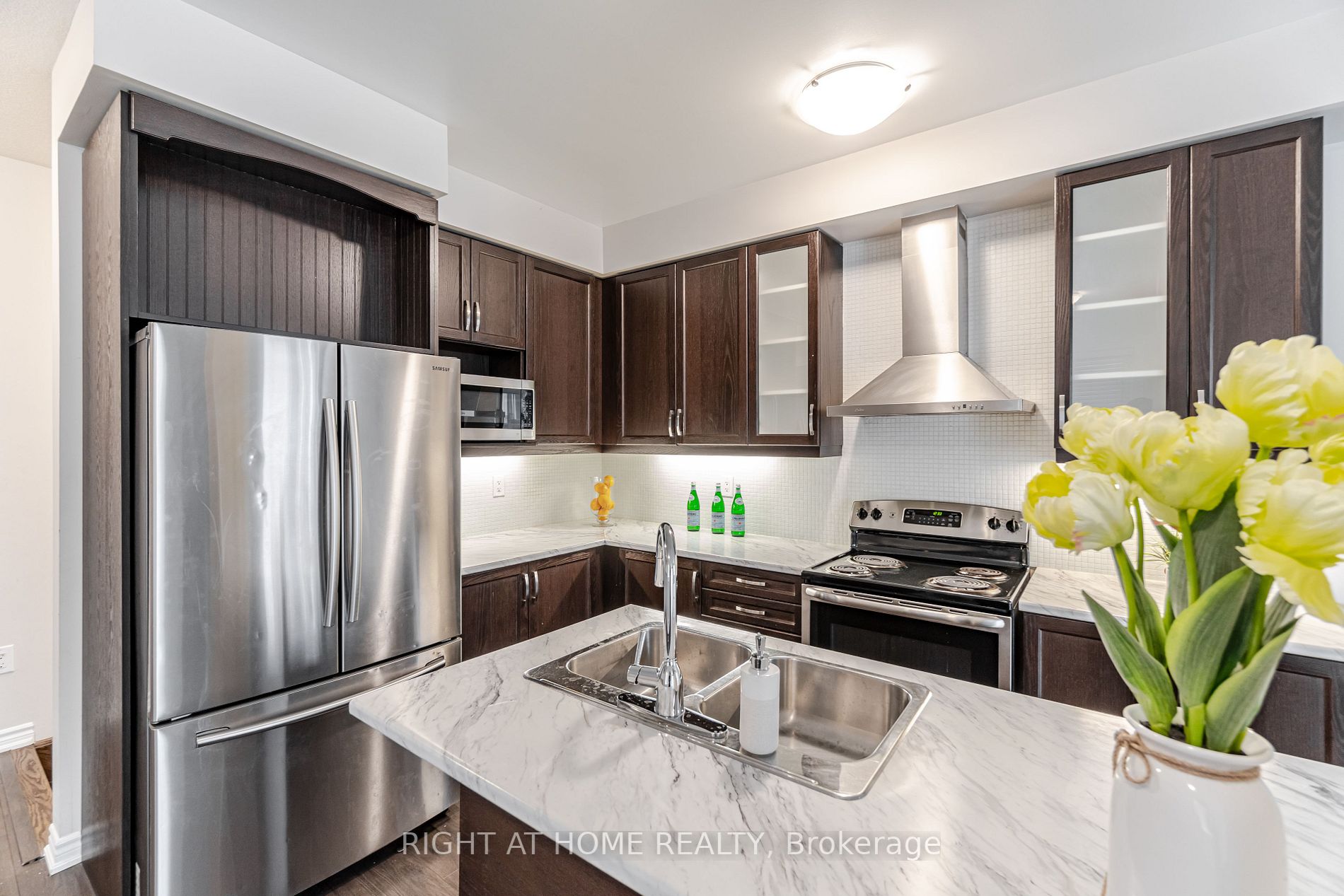 71 Baffin Cres