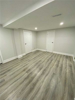2481 Poplar Cres, #Basemen