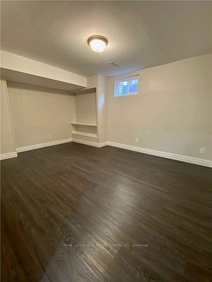 2481 Poplar Cres, #Basemen