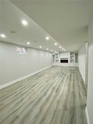 2481 Poplar Cres, #Basemen