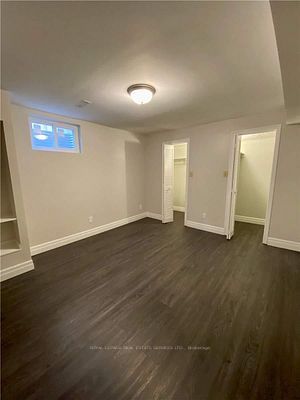 2481 Poplar Cres, #Basemen