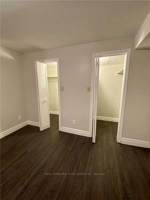 2481 Poplar Cres, #Basemen