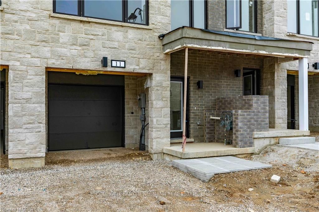 11 Briar Court