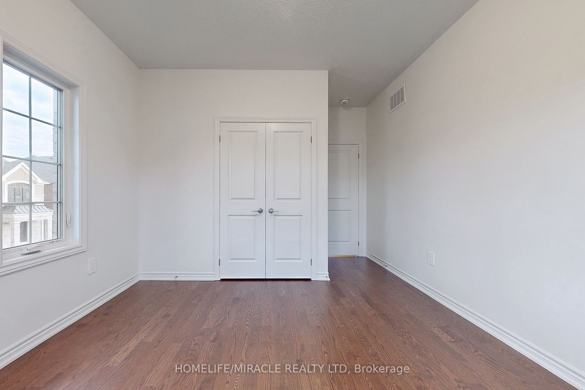 1502 Strawberry Landing