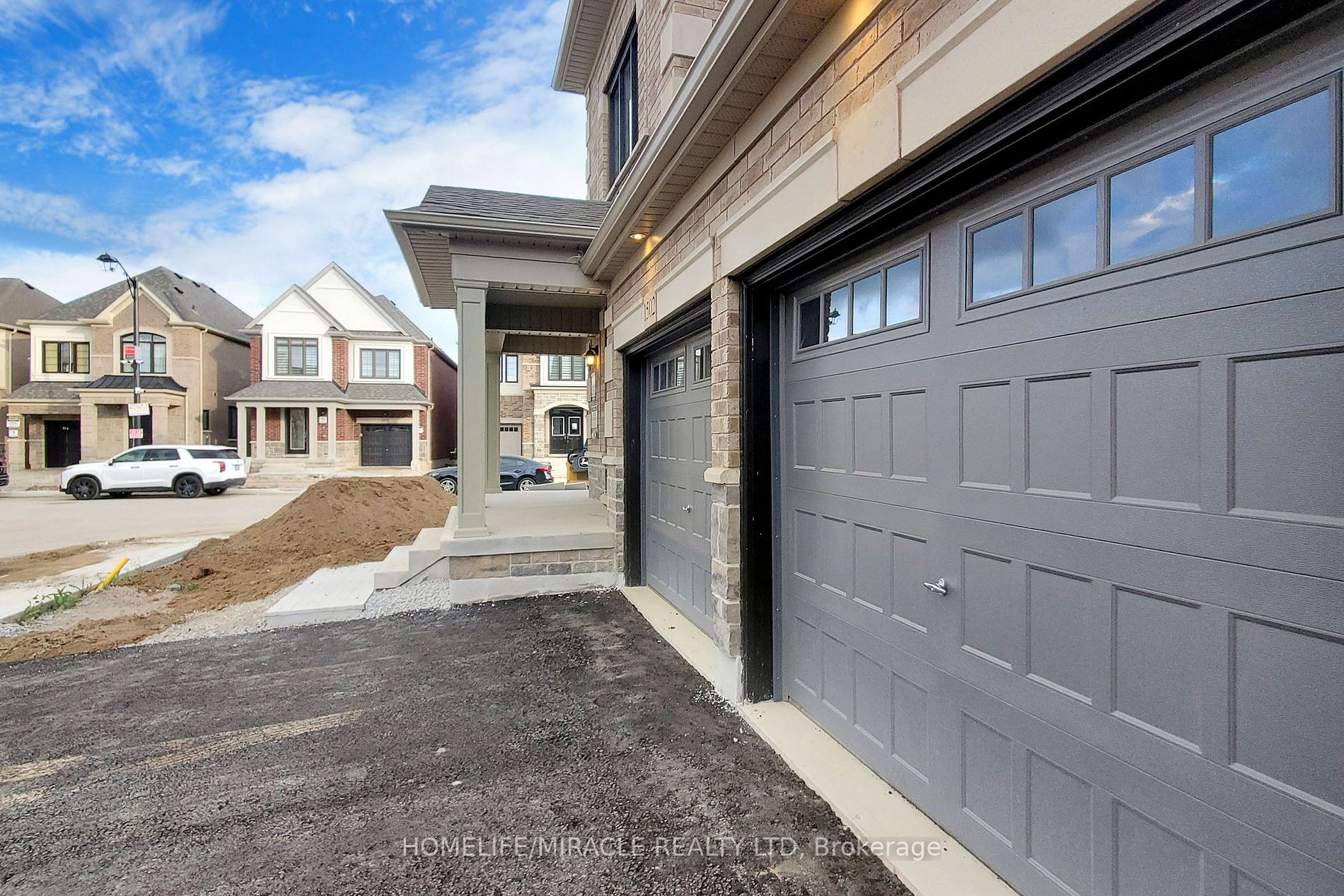 1502 Strawberry Landing