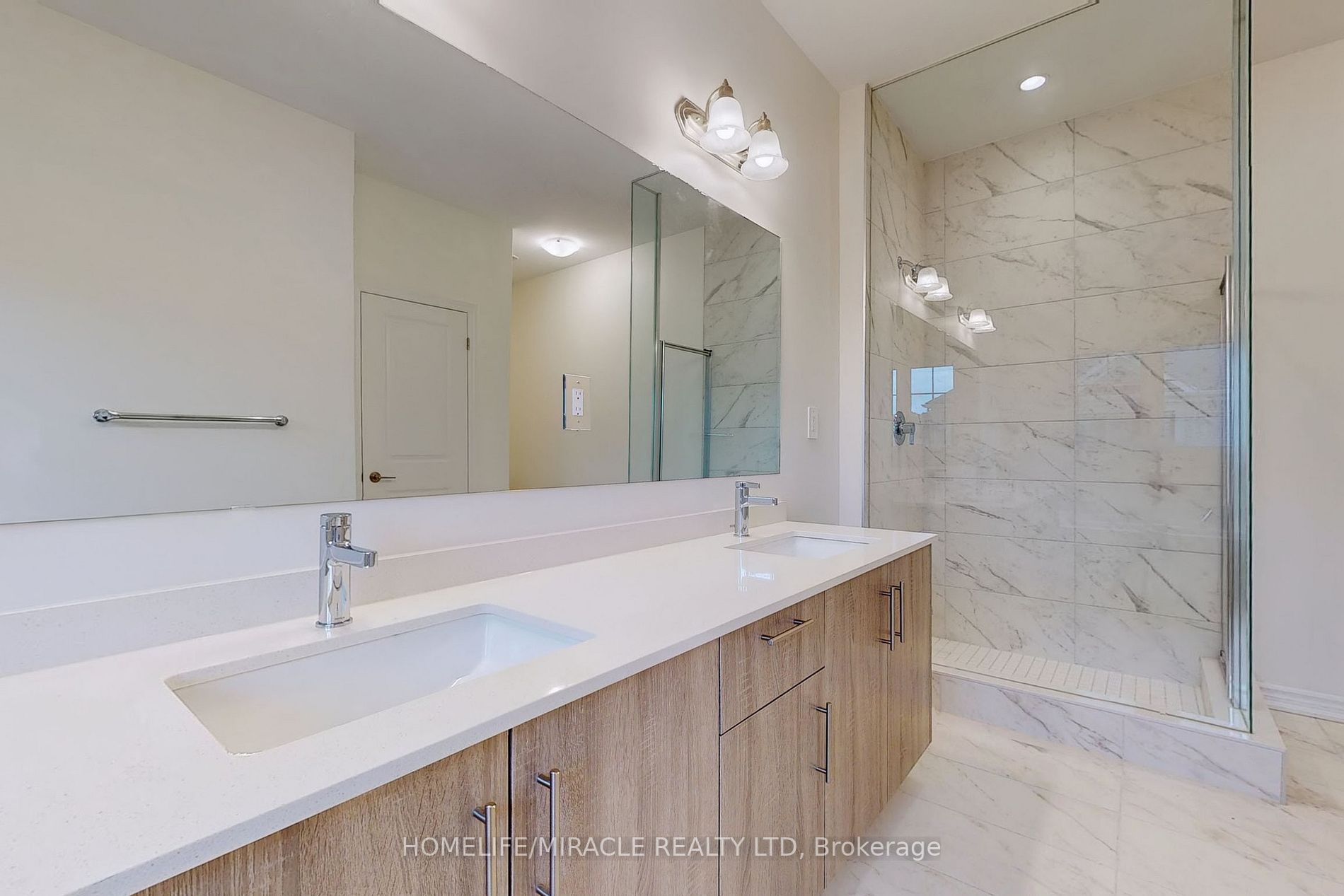 1502 Strawberry Landing