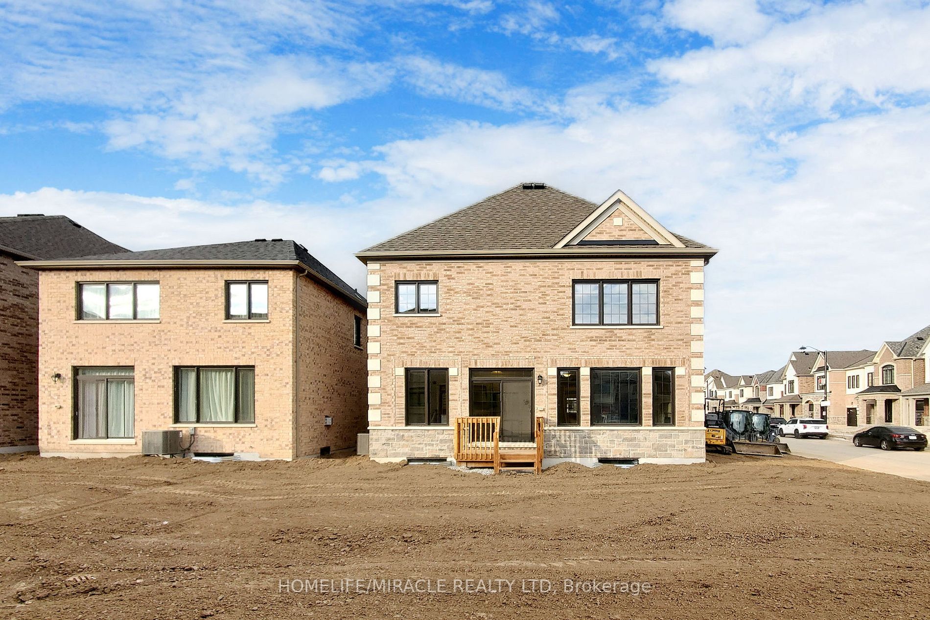 1502 Strawberry Landing