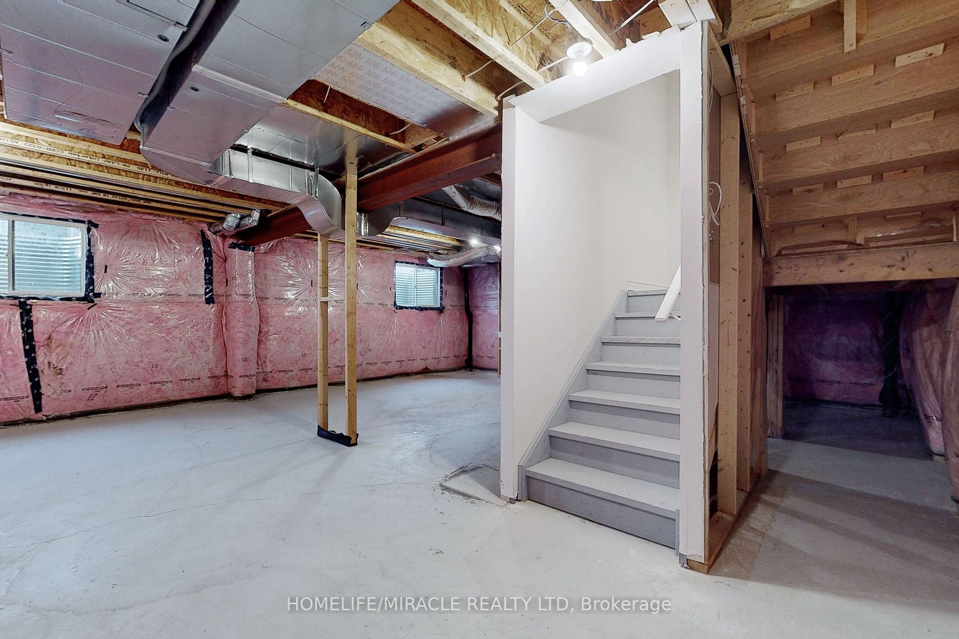 1502 Strawberry Landing