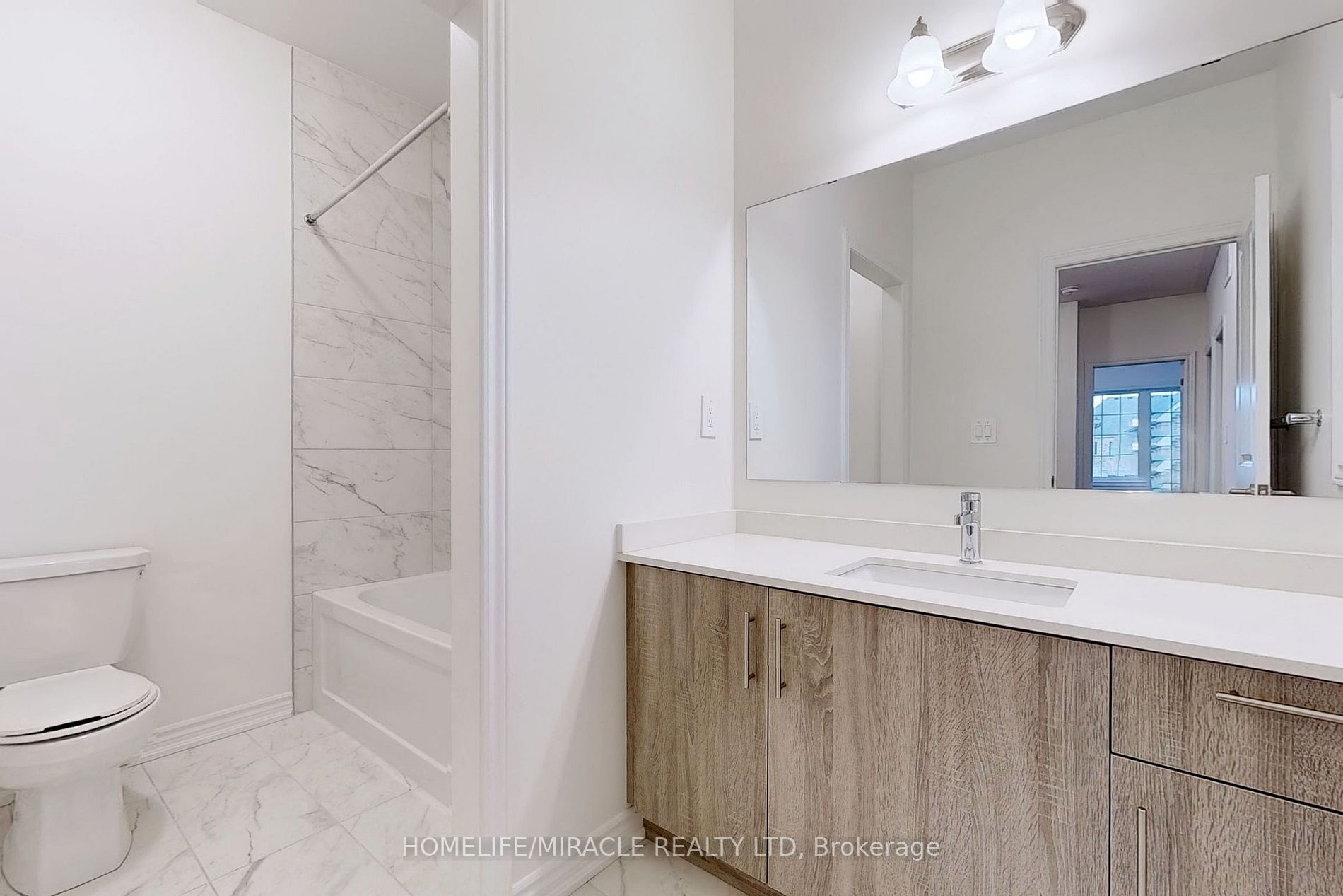 1502 Strawberry Landing