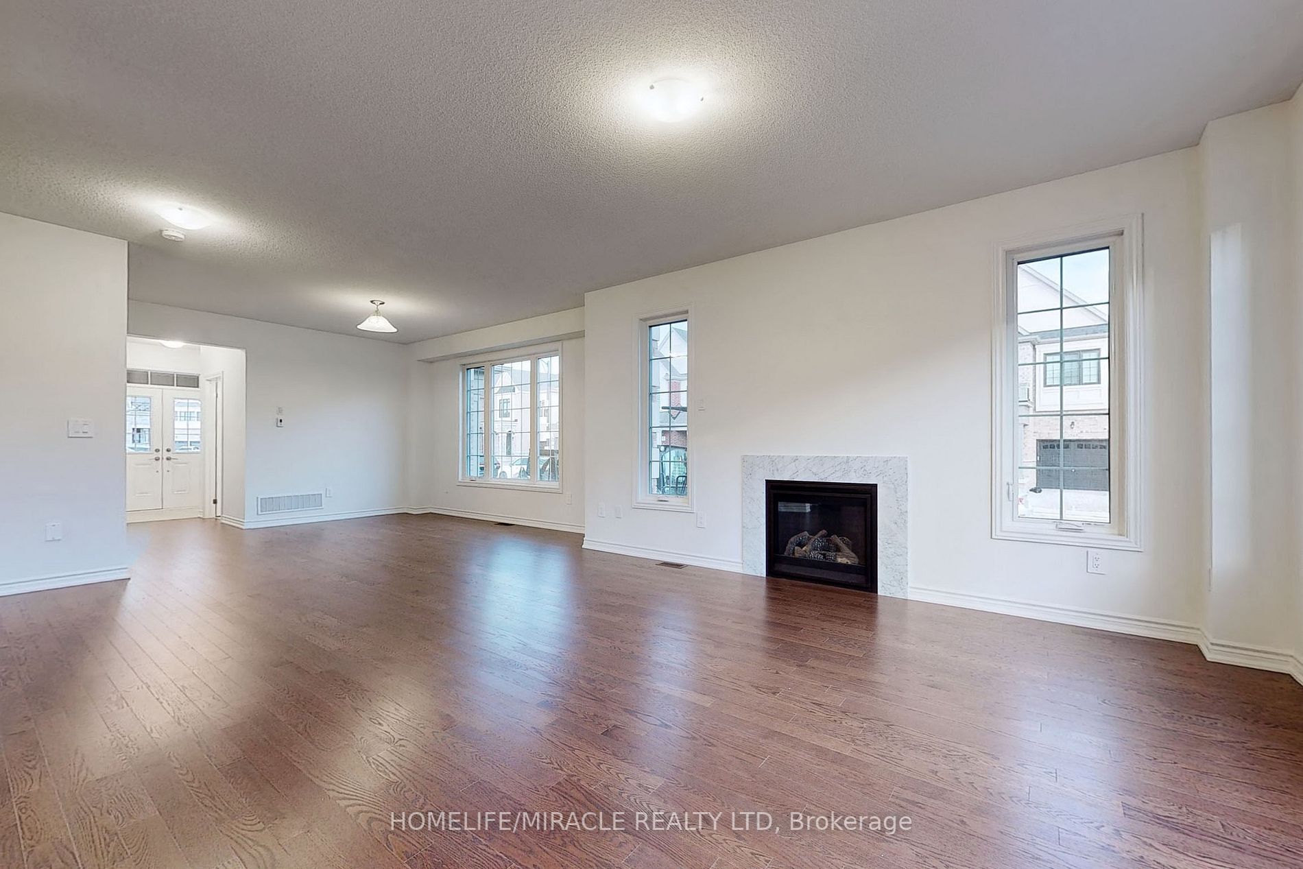 1502 Strawberry Landing