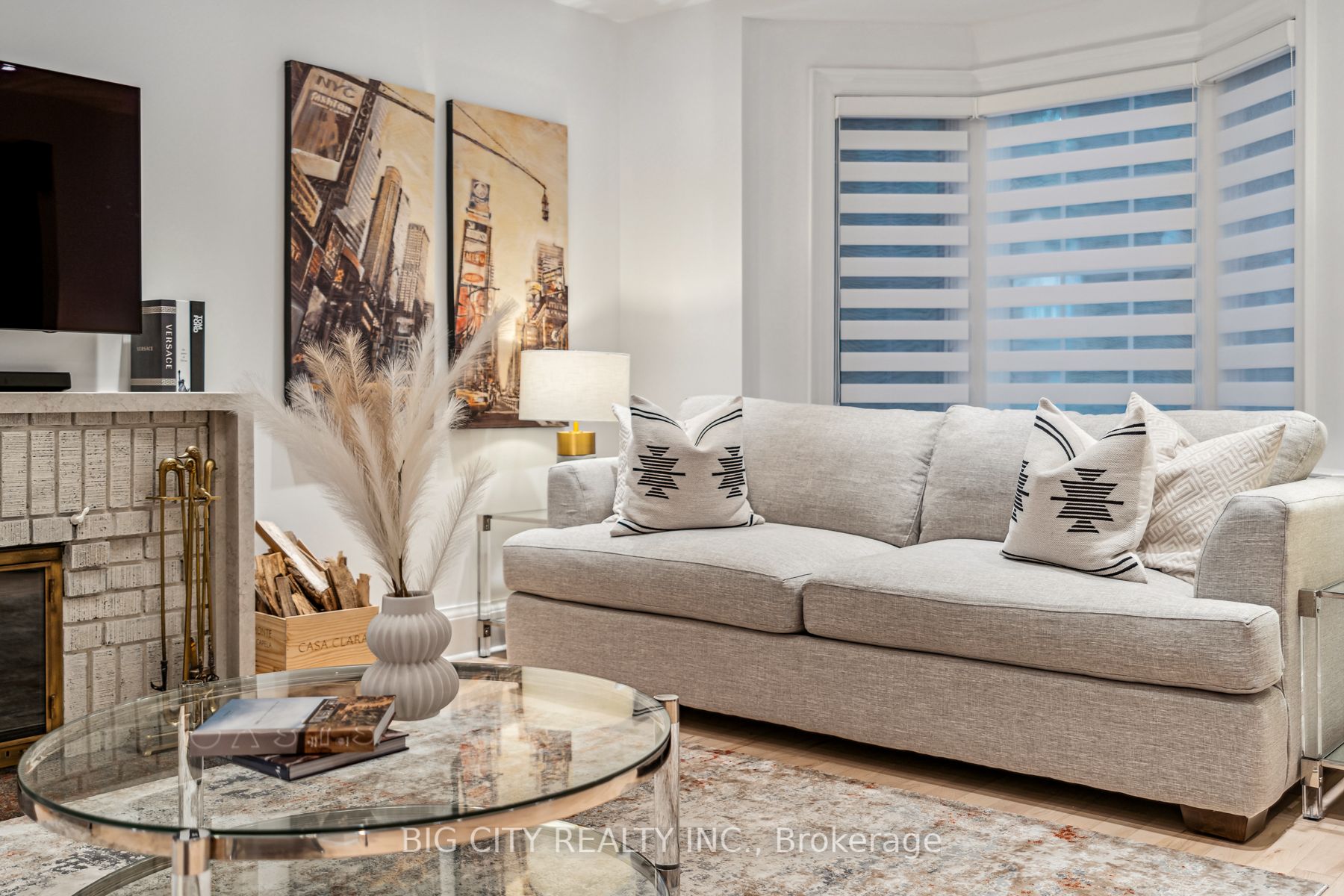 287 South Kingsway