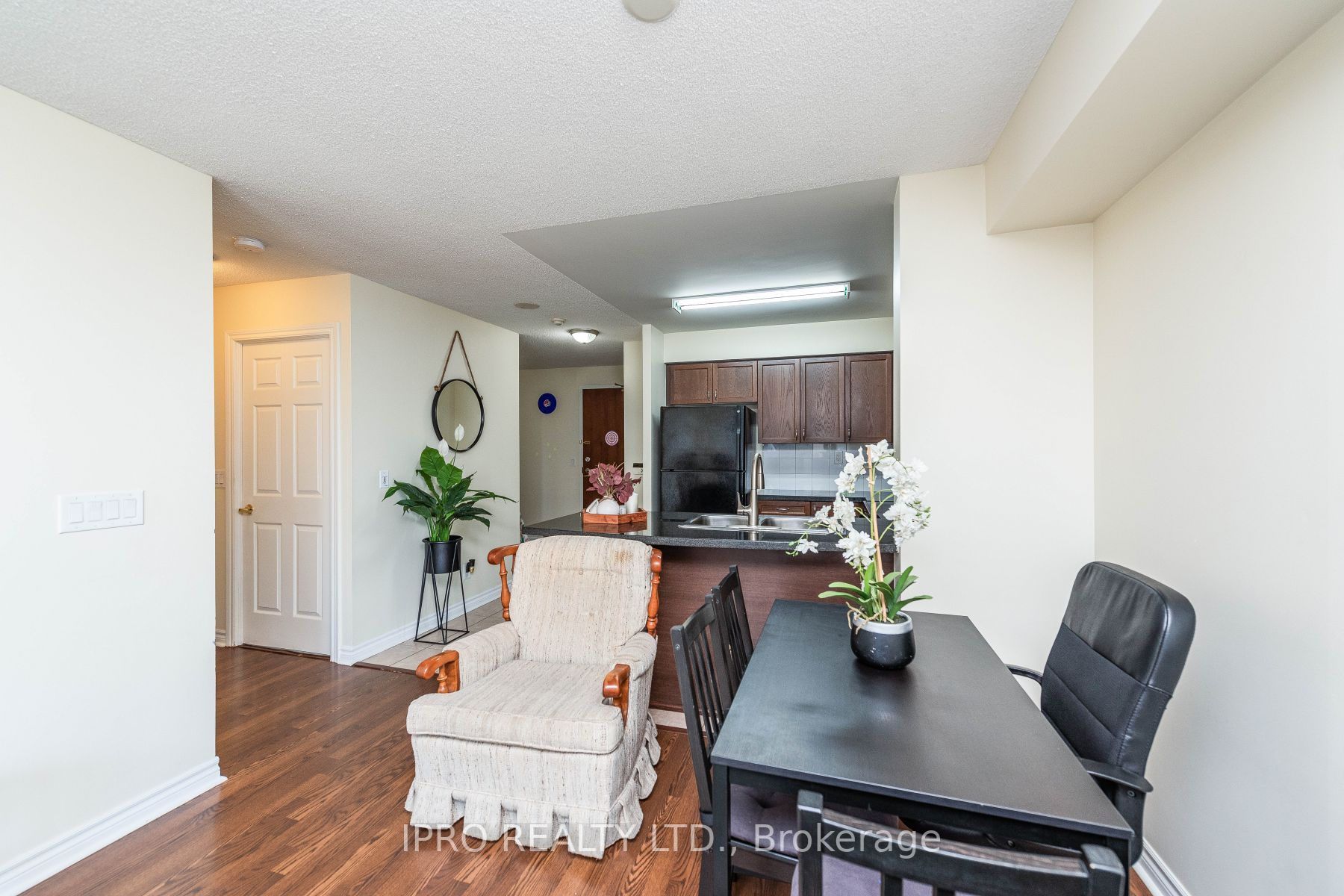 5 Michael Power Place #1804