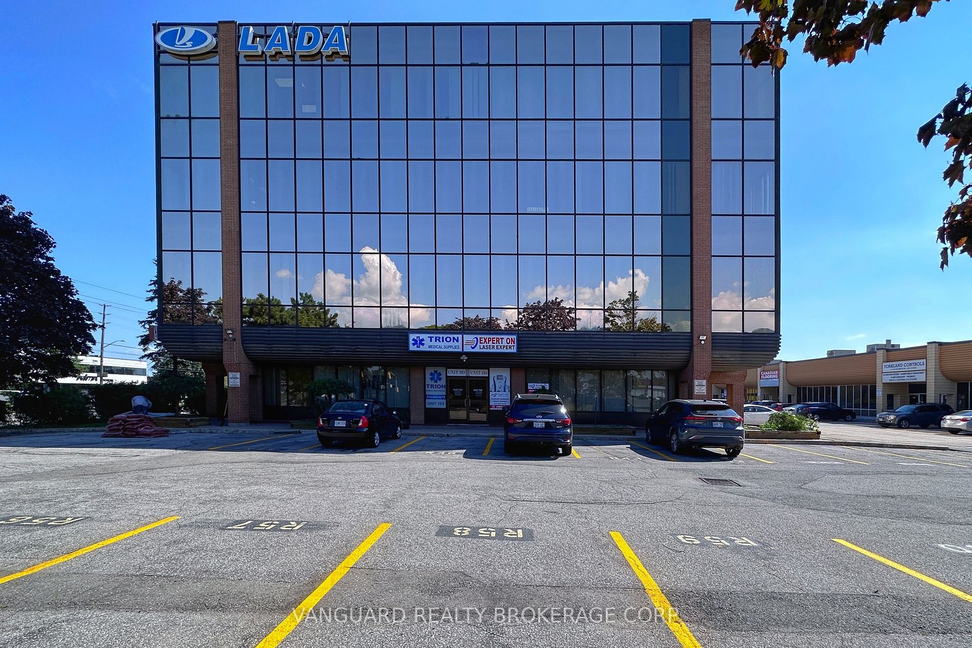 Listing W6807396 - Large Photo # 1