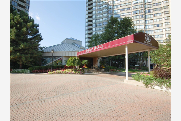 1320 Islington Ave, Toronto