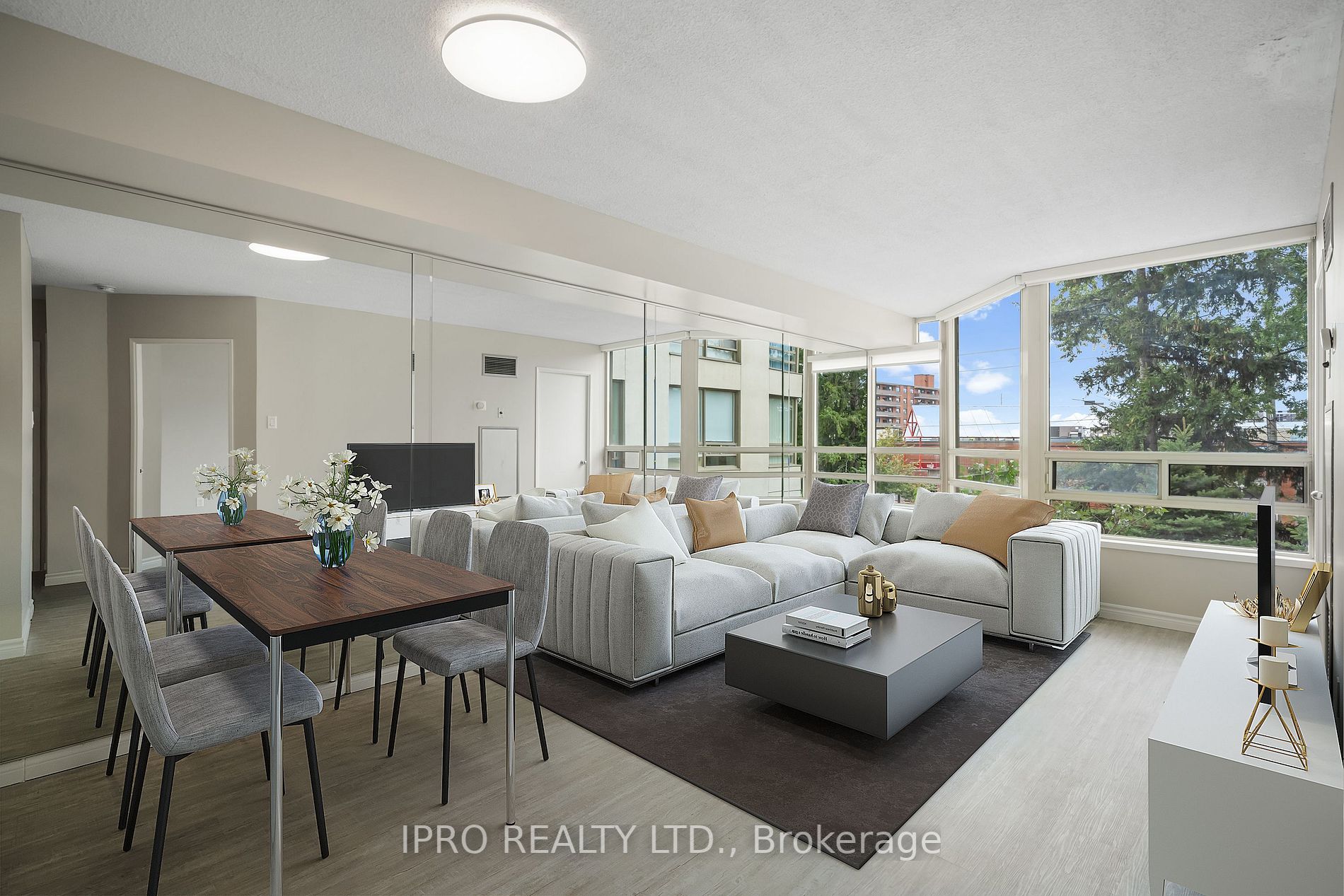 75 King St E, #206
