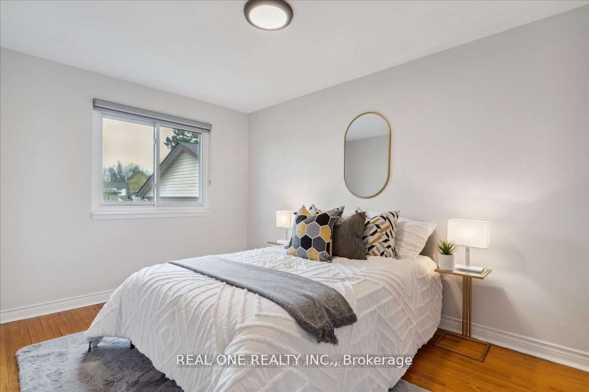 346 Trafalgar Crt