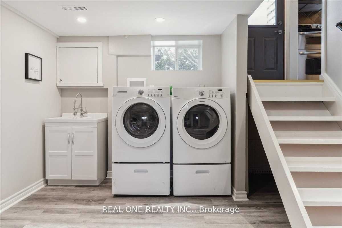 346 Trafalgar Crt