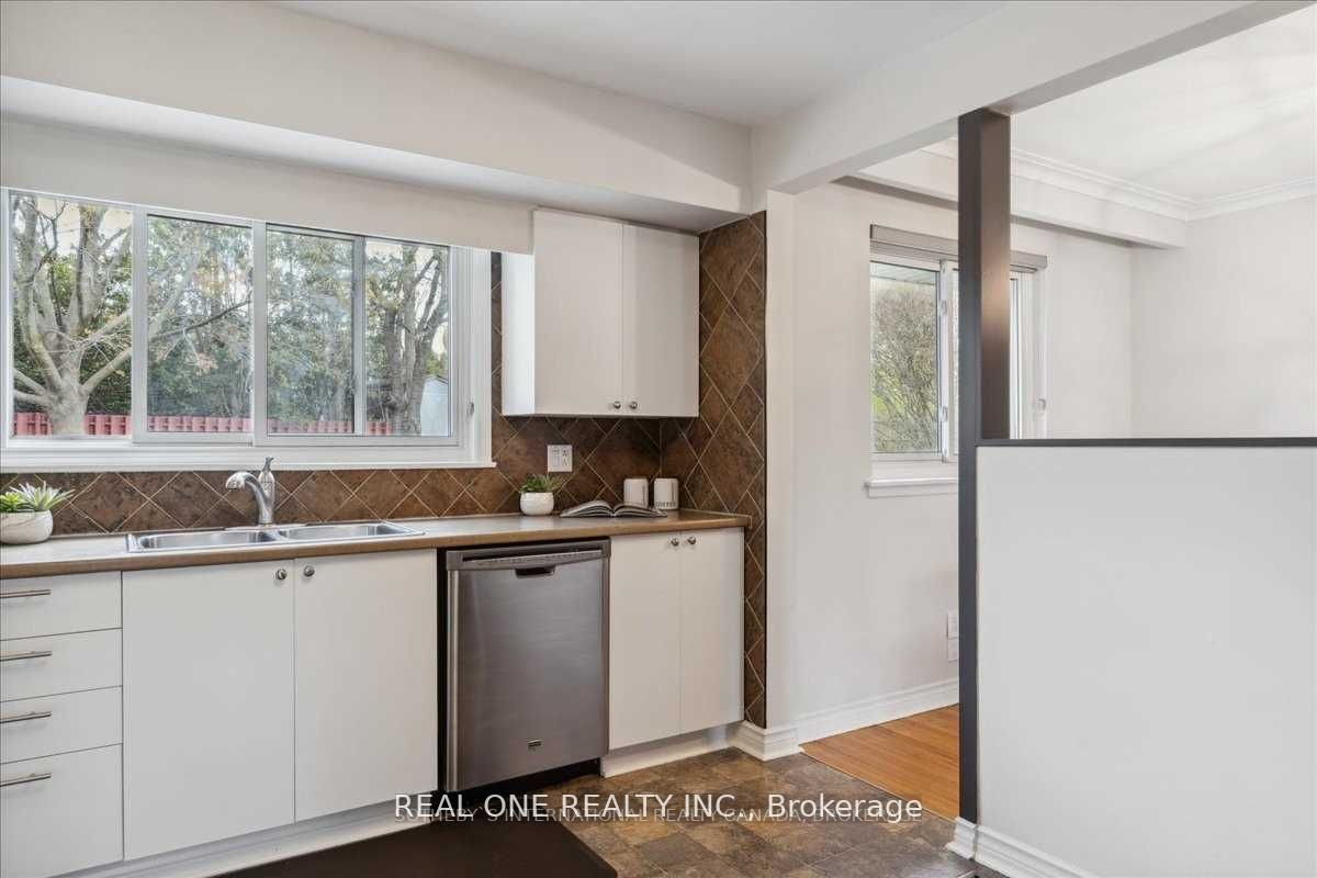 346 Trafalgar Crt