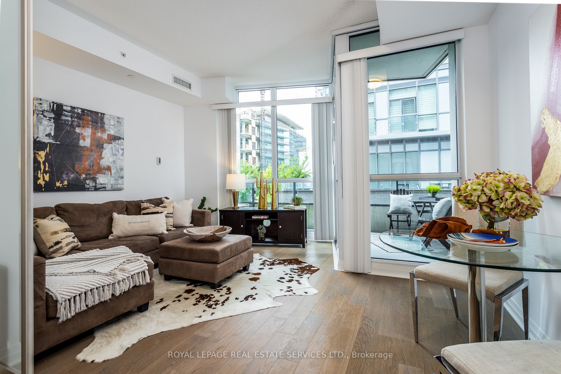 Listing W6807728 - Large Photo # 1