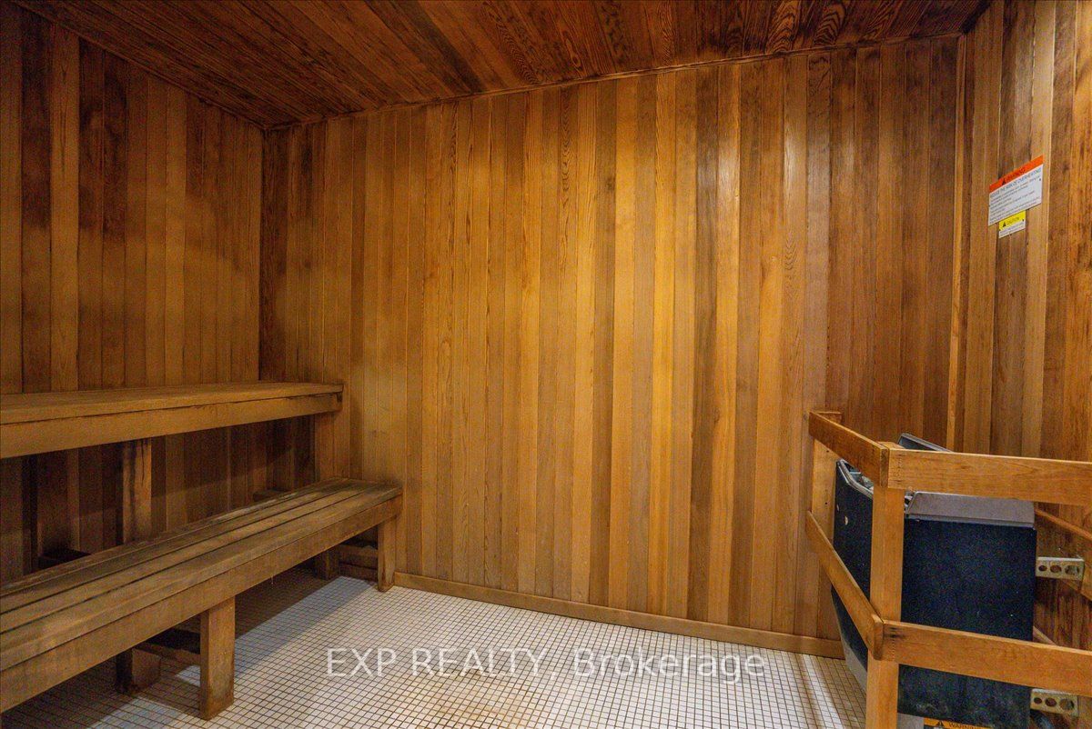 90 Park Lawn Rd, #2515
