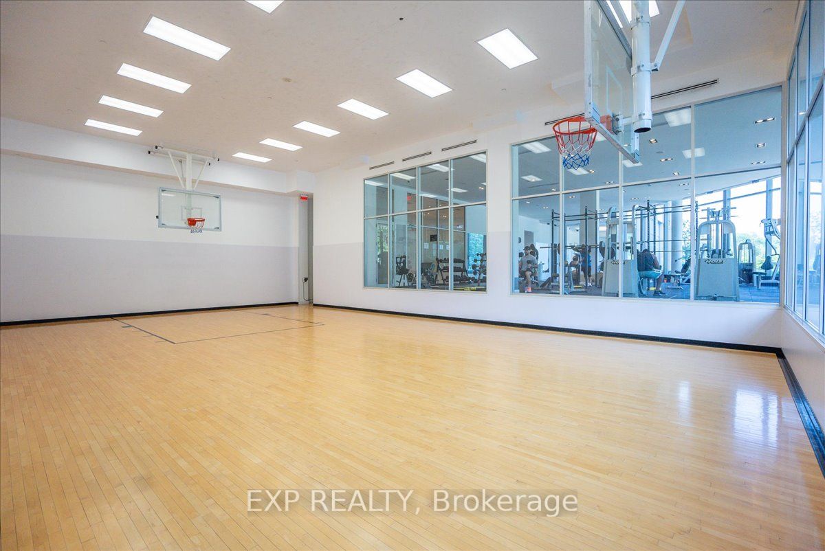90 Park Lawn Rd, #2515