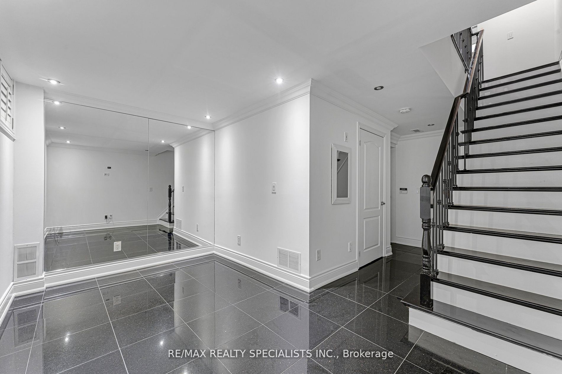 146 Resurrection Rd, #8