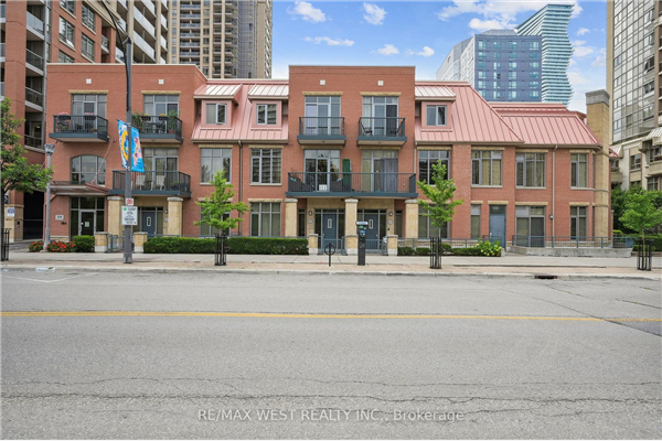 330 Princess Royal Dr, Mississauga