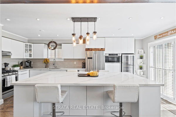1184 Barleymow St, Mississauga